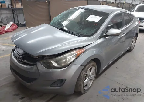 2013 Hyundai Elantra Gls z USA, uszkodzony, nr VIN KMHDH4AE5DU733392